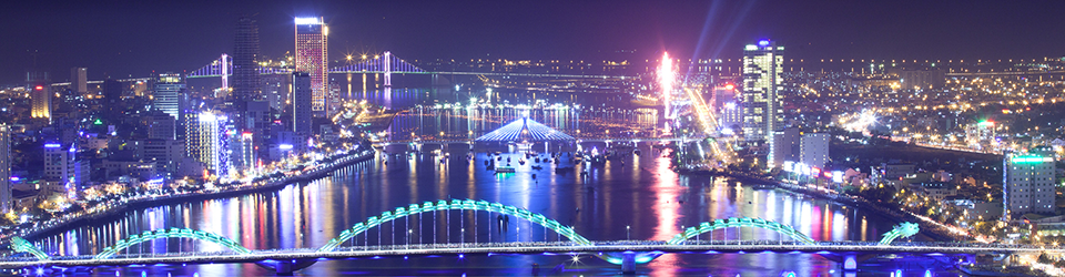 Thành phố Đà Nẵng, miền Trung Việt NamĐà Nẵng là trung tâm kinh tế của khu vực miền Trung, Việt Nam Đà Nẵng.